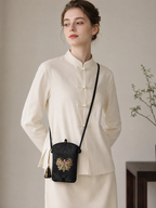 New Chinese-Style Embroidered Phone Bag — Black — model view